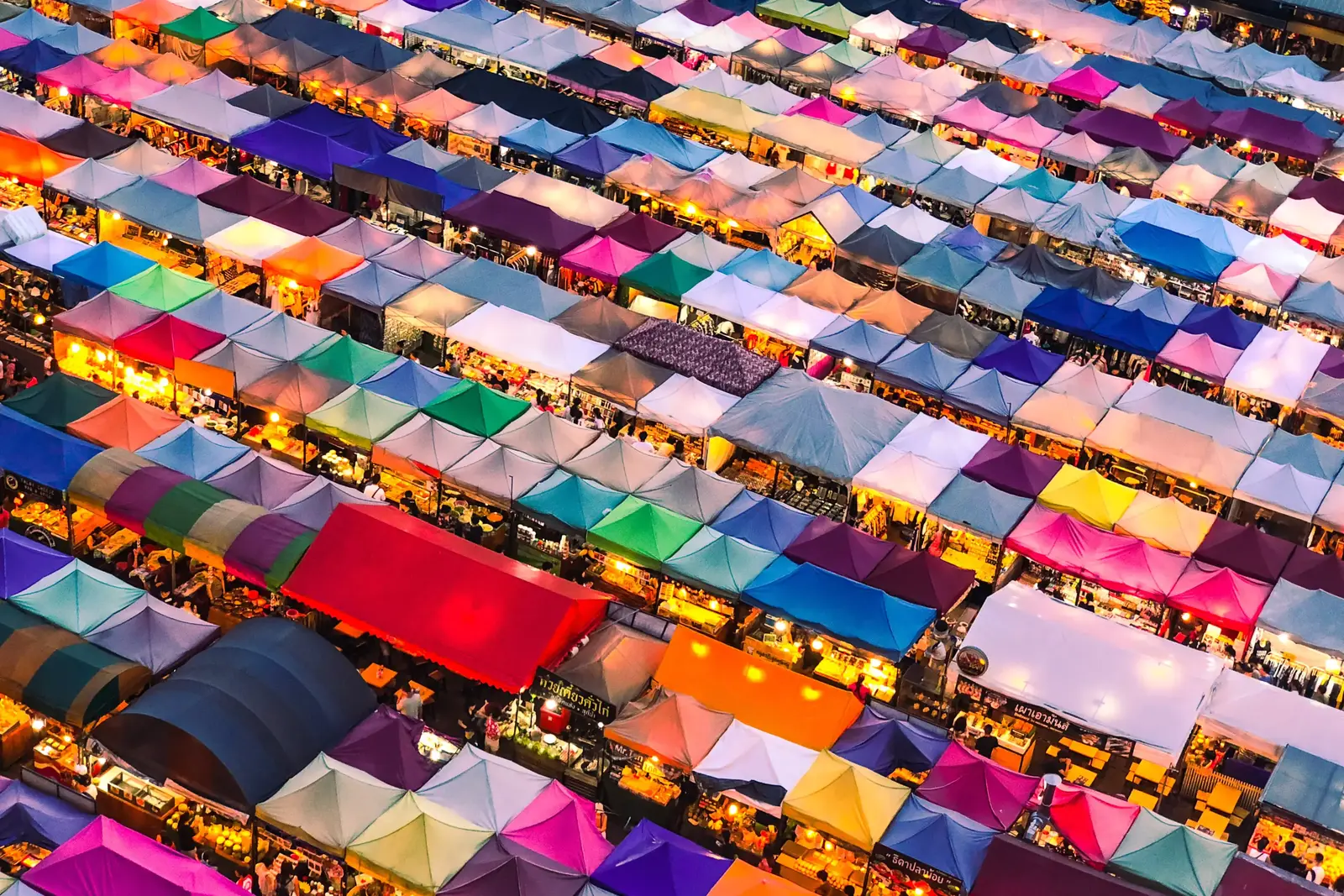 Nachtmarkt in Bangkok